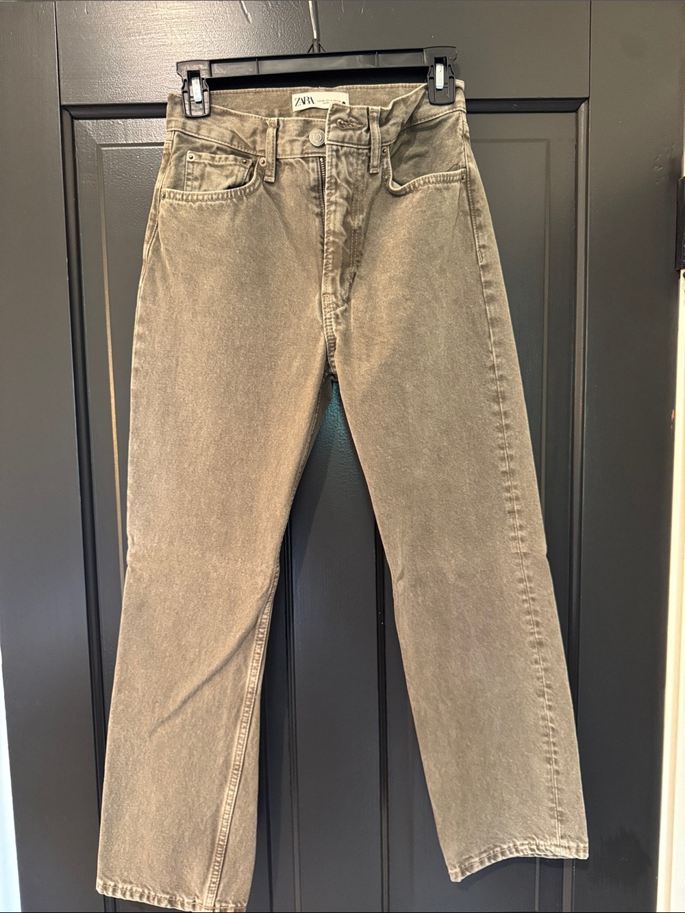 Zara Straight Fit Jeans in Faded Brown